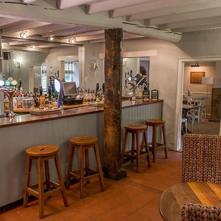 The Crown Inn Towcester Dış mekan fotoğraf