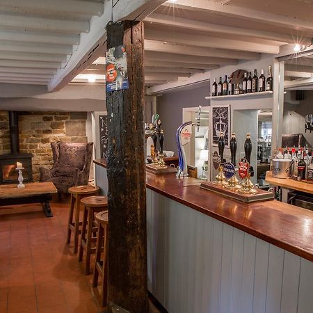 The Crown Inn Towcester Dış mekan fotoğraf