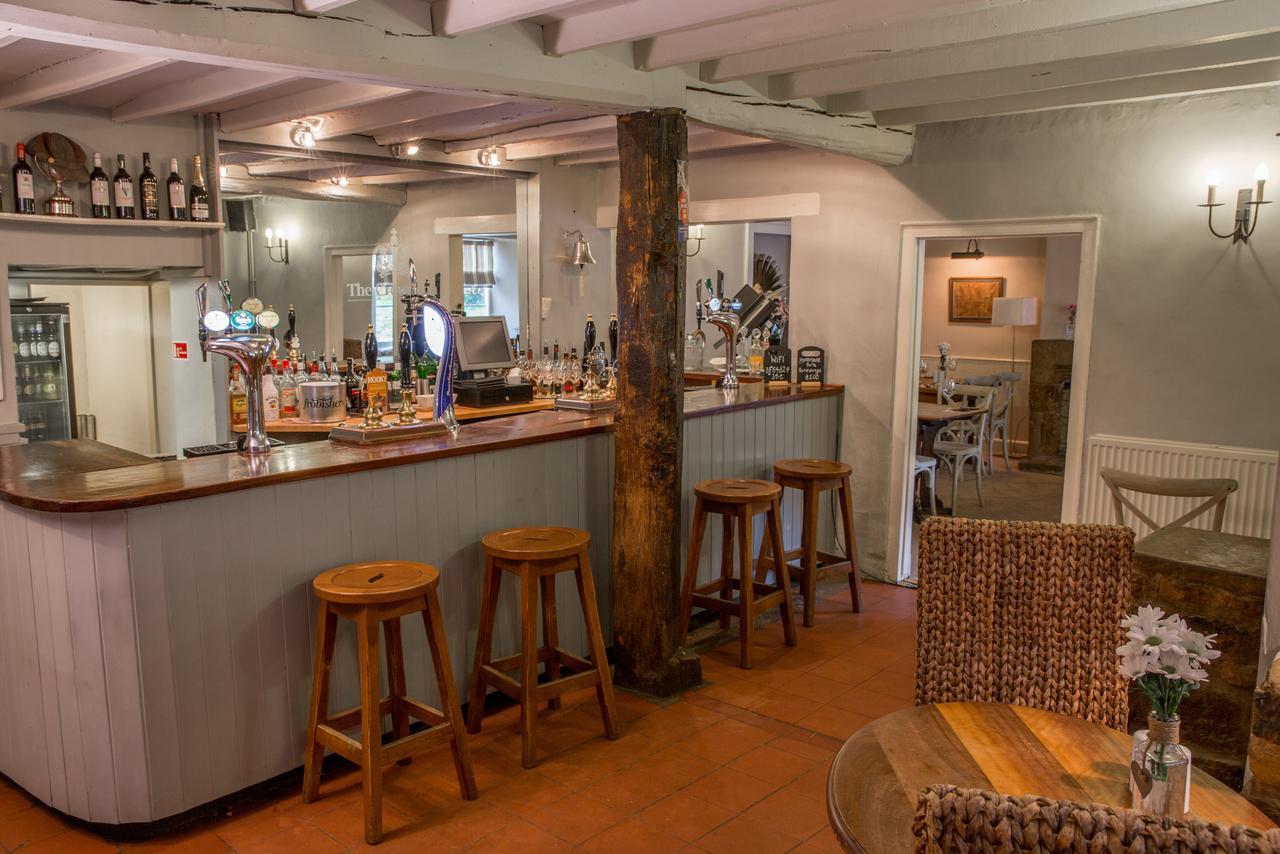 The Crown Inn Towcester Dış mekan fotoğraf